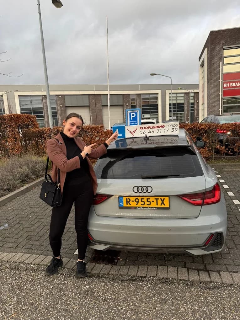 Geslaagde leerling bij Rijschool Toros